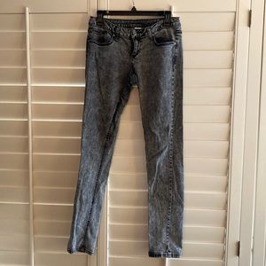 Xhilaration Gray Women’s Jeans | size 7